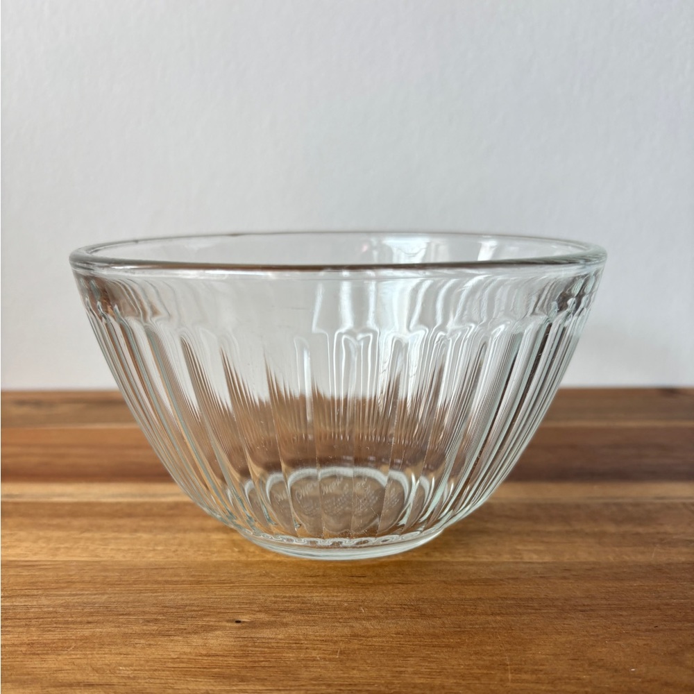 Pyrex Fluted Glass Soup Bowl